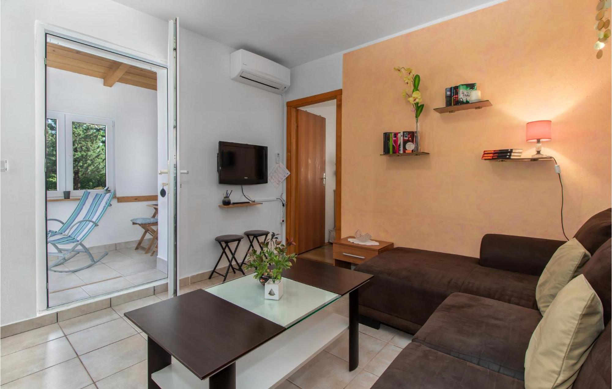 Nice Apartment In Smrika With Kitchen Экстерьер фото
