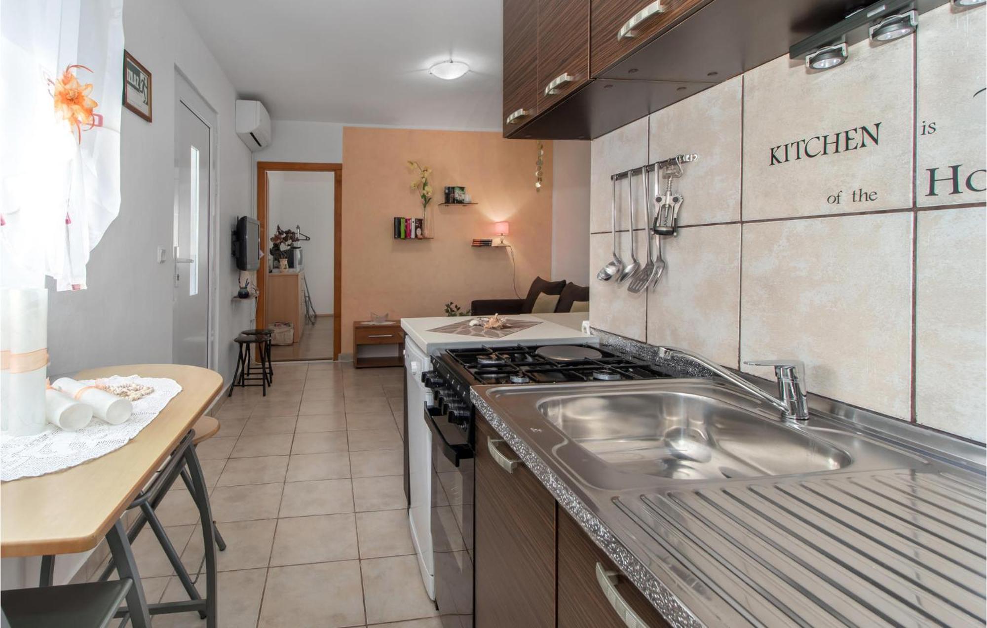 Nice Apartment In Smrika With Kitchen Экстерьер фото